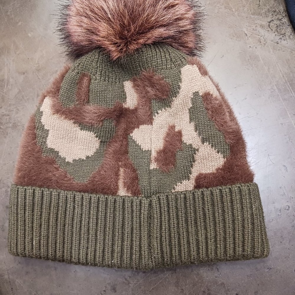 Hat - Picture 2 of 4